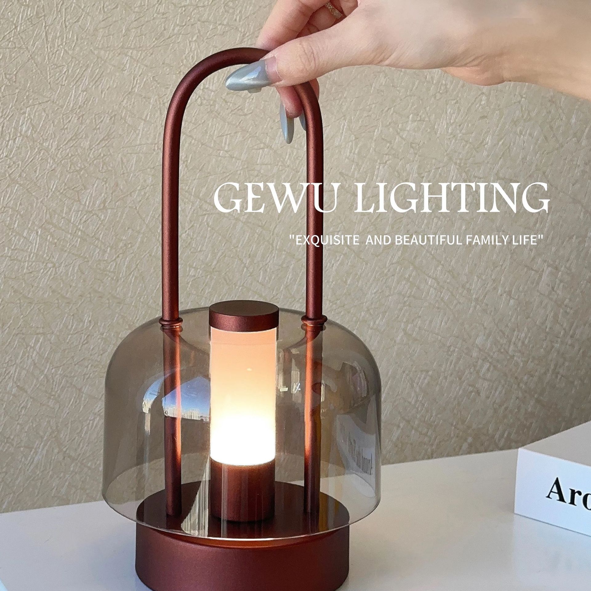 现代轻奢台灯北欧简约设计师卧室床头灯高级感装饰灯充电三挡调光