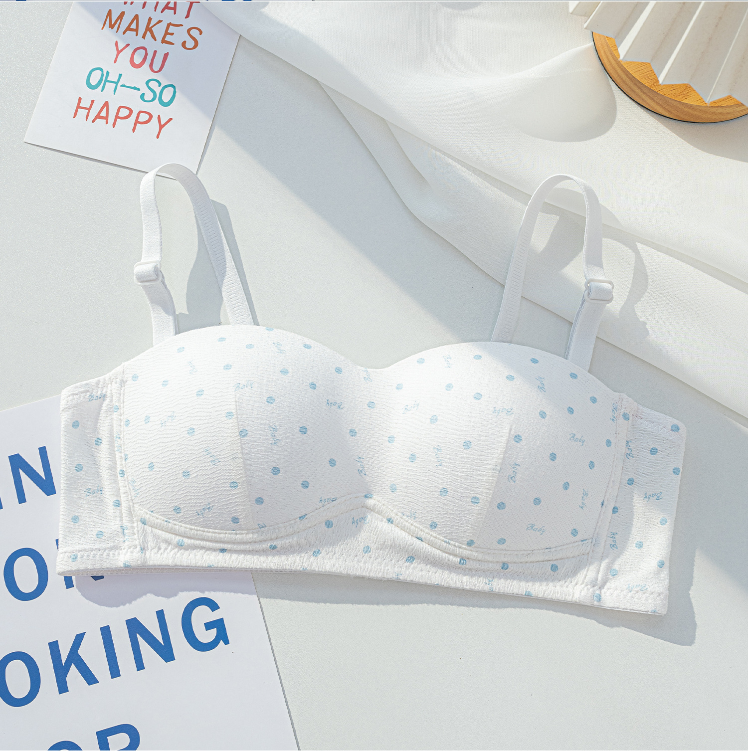 Sin tirantes, dos hermosos puntos de onda en la espalda, retraído lateral, retraído, retraído, retraído, antideslizante, leche auxiliar, ropa interior antiflacidez, sujetador de texto para niña