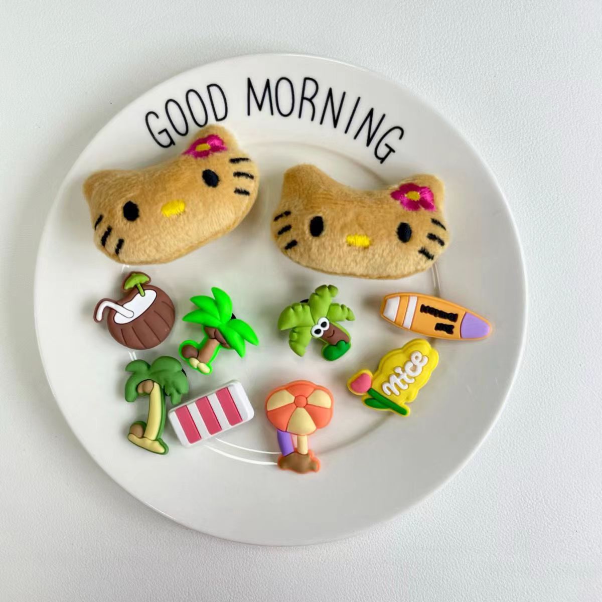 Pareja de zapatos con agujeros para mujer 2025 nueva tendencia antideslizante de verano para llevar durian Baotou playa pantuflas de suela blanda para hombre