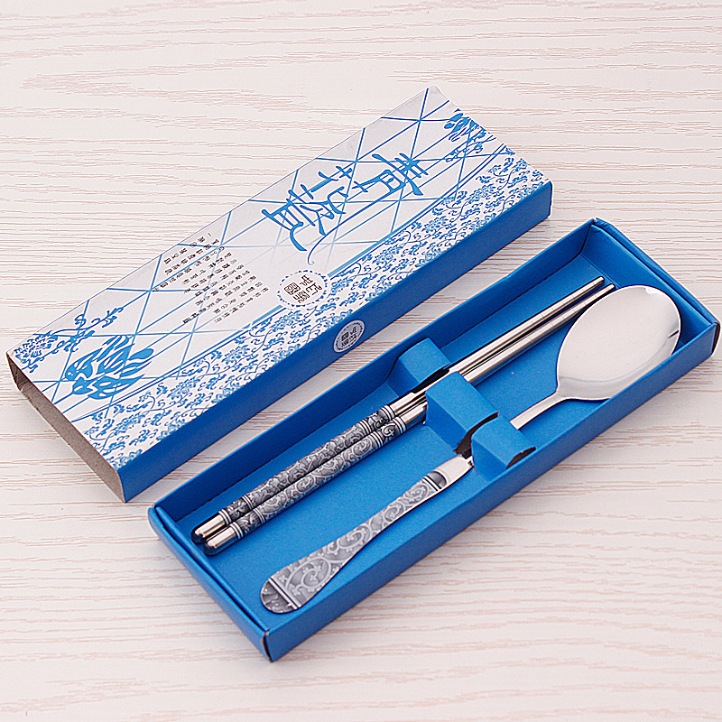 파란색과 흰색 도자기 2 피스