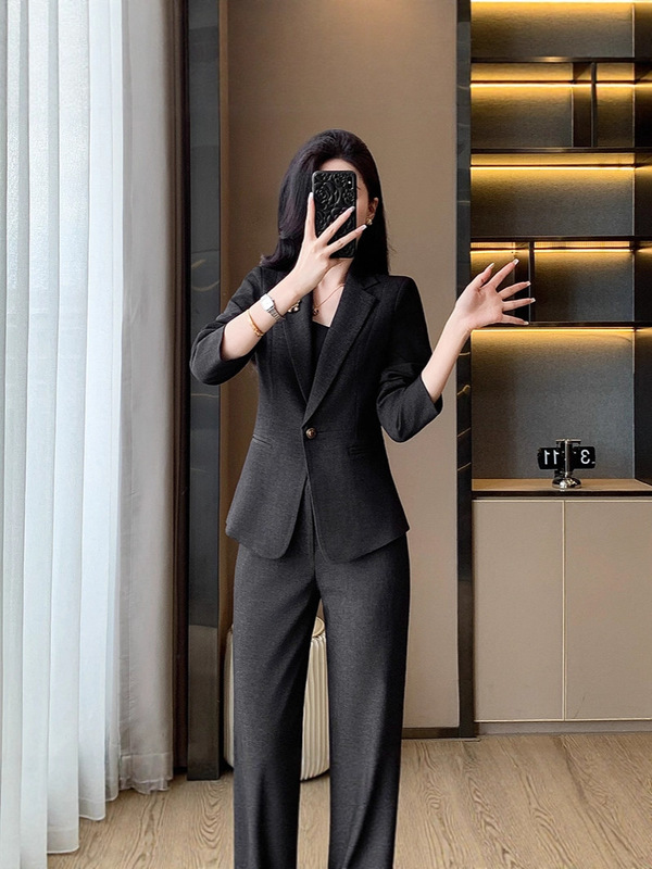 高级感职业紫色西装套装女英伦风设计感白领工作服气质女神范西服|undefined