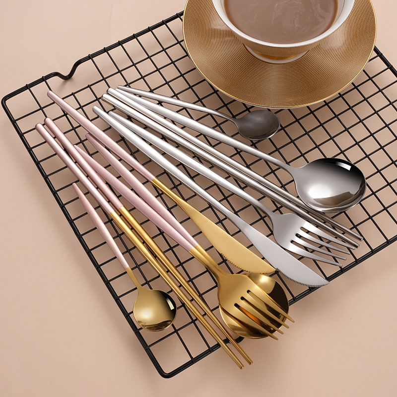 Vajilla de acero inoxidable serie portuguesa cuchillo, tenedor y cuchara vajilla occidental cuchillo de carne hogar Hotel de oro cuchara redonda cuchara de café