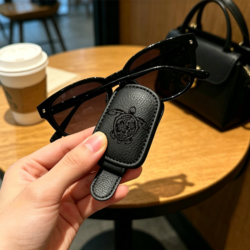 Black cross-border bestseller sunglasses holder, creative car sun visor storage turtle-shaped car glasses clip