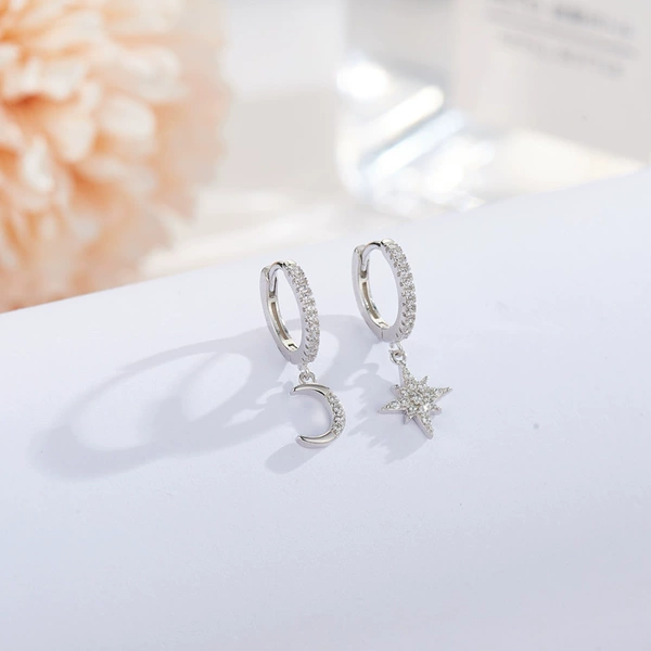 EK96 Star Moon ear buckle
