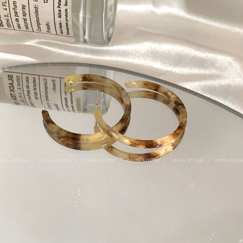 芸钰 крупные кольца-серьги для женщин 14k цвета tortoiseshell blue-gray white latte amber стиль 2024