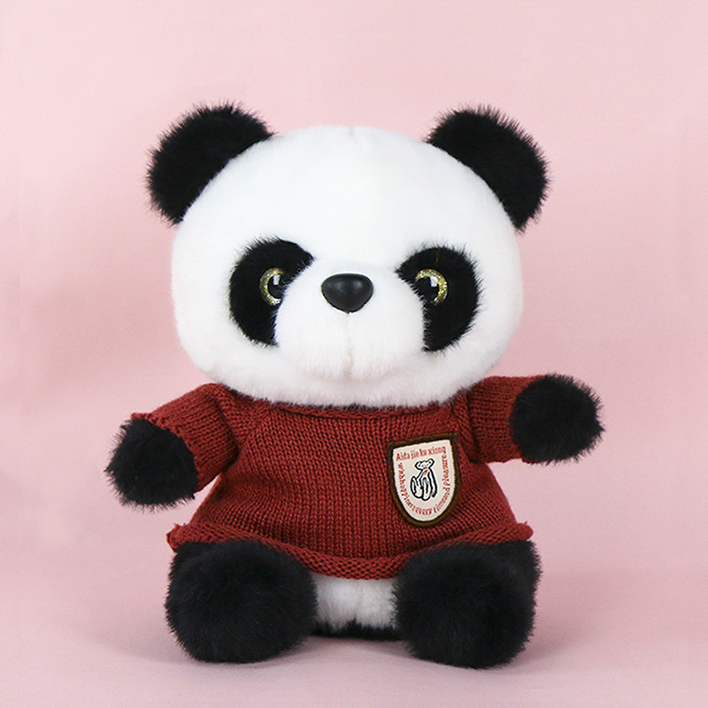 25cm Huanhuan wears maroon sweater