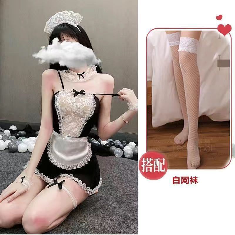 착한 작은 하녀 + 흰색 양말