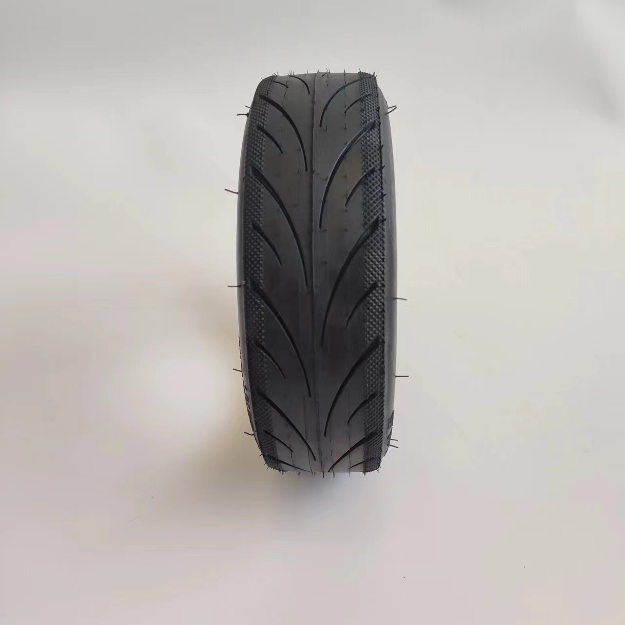 Factory wholesale a generation of 60/70-6.5 electric scooter outer tube inner tube thickened wear-resistant curved mouth straight