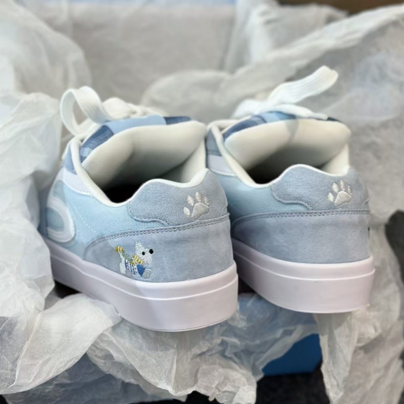 Fresco fondo grueso pequeño blanco de invierno de 2025 nuevo estilo de estilo de escuela para estudiantes de nicho universal zapatillas deportivas para estudiantes