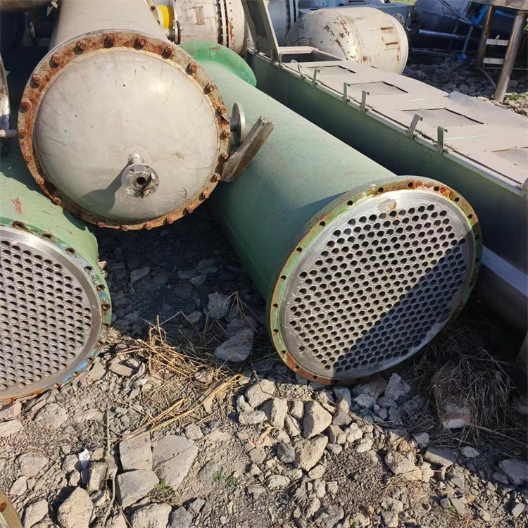 长期现货出售二手冷凝器碳钢列管式冷凝器30平方不锈钢冷凝器