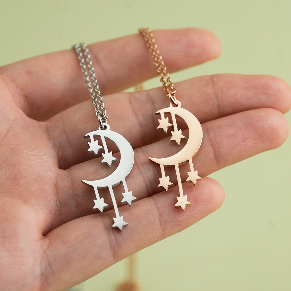 Daily Occasion Stainless Steel Simple Style Star Moon Plating Pendant Necklace