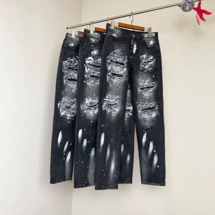 Guangzhou High-End Version D2 Knife-Cut Jeans with All Three Tags, Correct Version, in Stock for Immediate Shipping on the Same Day Guangzhou High-End Version D2 Knife-Cut Jeans with All Three Tags, Correct Version, in Stock for Immediate Shipping on the Same Day
