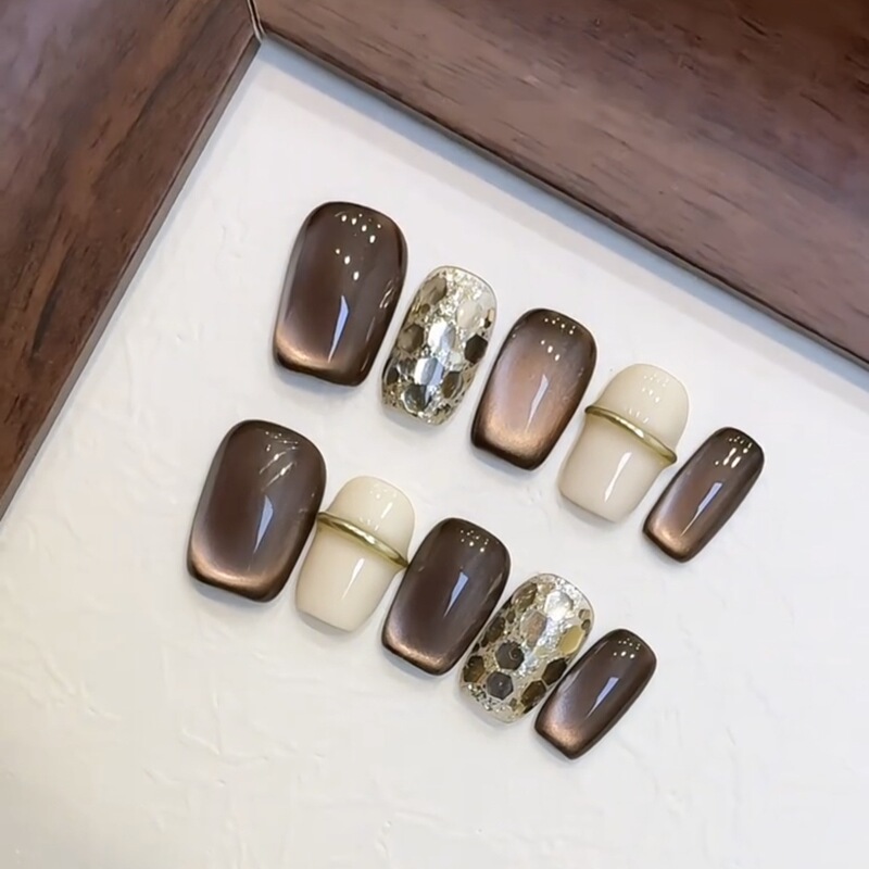 Handmade Nails for Autumn and Winter, Milk Coffee Color, Sweet and Cool Style, High-End, Sparkling Glitter, Cat-Eye Effect, Purely Handmade Nail Pieces Handmade Nails for Autumn and Winter, Milk Coffee Color, Sweet and Cool Style, High-End, Sparkling Glitter, Cat-Eye Effect, Purely Handmade Nail Pieces