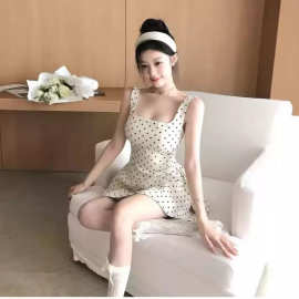 小个子法式波点吊带连衣裙子女夏季2026新款气质绝美a字蓬蓬短裙