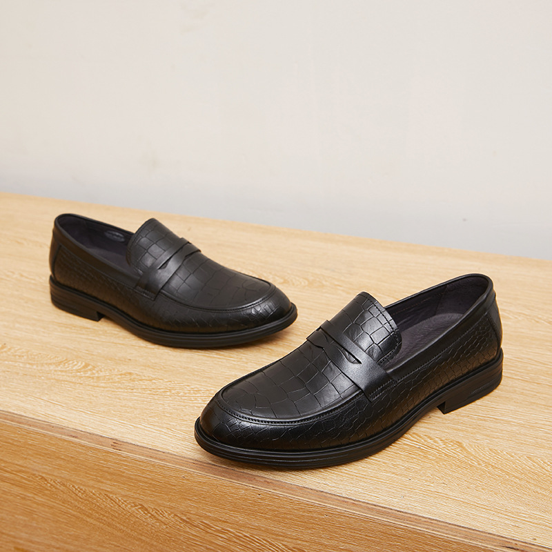New professional men's business leather shoes with low heel embossed embossed working men's shoes_voghion.com