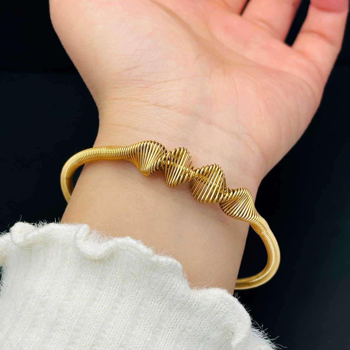 Onda ajustable resorte pulsera de acero de aluminio personalidad de moda no desvanecer pulsera simple joyería pulsera de mujer hombre europeo