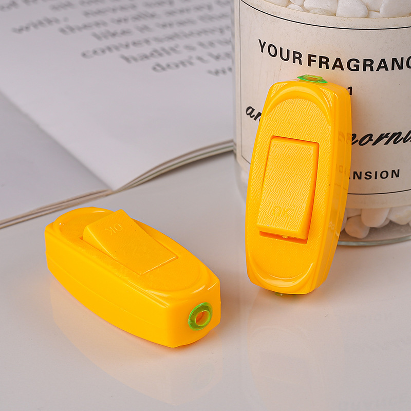 Xindatai 820 yellow bedside switch hand pinch button switch anti-fall bedside switch