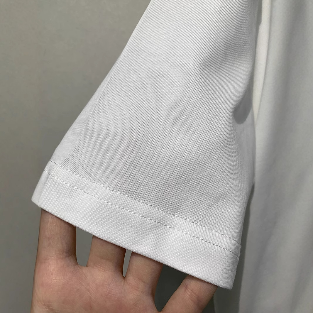 乾河の新しい夏スタイルの日本のレトロなストリートレイヤード半袖Tシャツ、ゆったり、スリム、快適でトレンディな女性用トップス