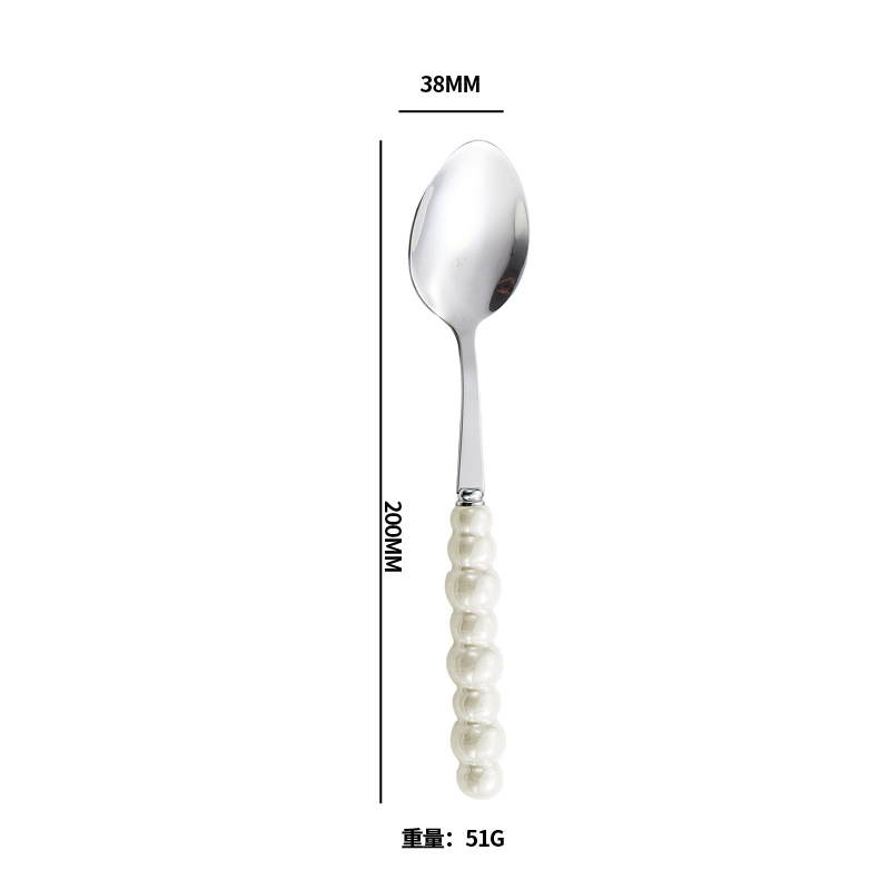 흰색 테이블 스푼