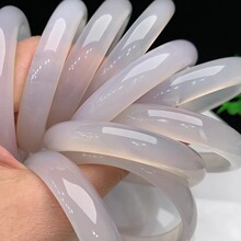 天然缅甸翡翠A货 色泽鲜艳无裂缝 白月光手镯翡翠手镯批发