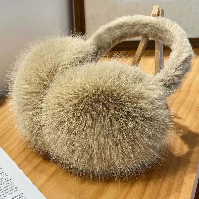 Наушники зимняя лисья шерсть играет со снежным мехом