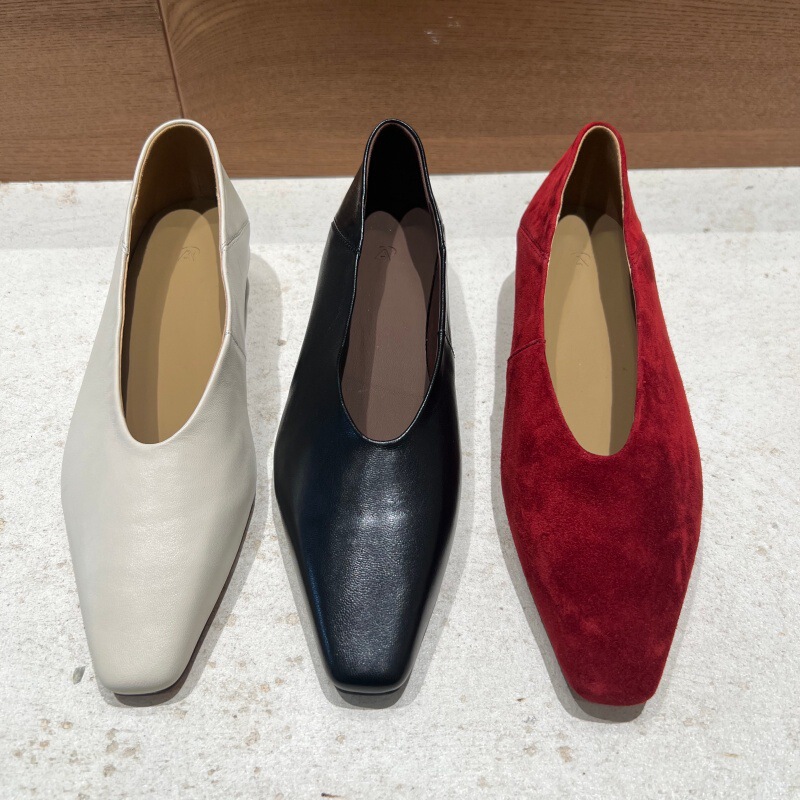 Diaoao Lambskin French-Style Fashionable Square-Toe High Chunky Heel Shallow Slip-On Shoes, New Spring and Autumn Versatile Slip-Ons That Are Comfortable and Don'T Tire Your Feet
