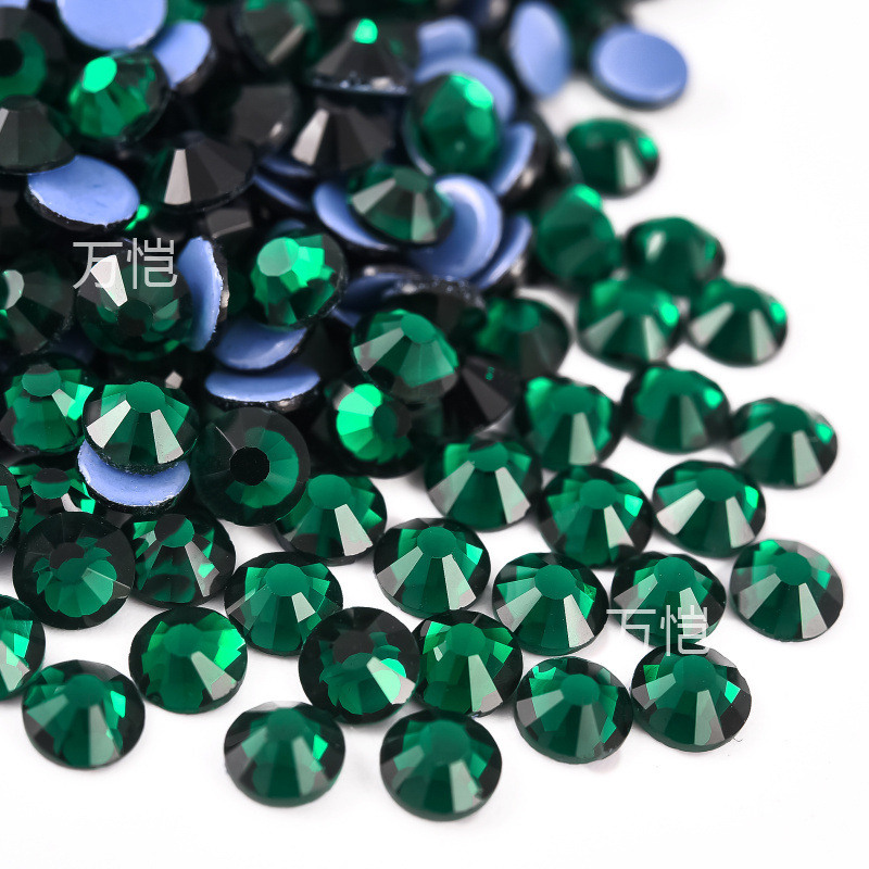 爆発的な輝きの平底イミテーションオパールラインストーン、衣類用アクセサリー、電気メッキガラスラインストーン、大型装飾品、DIYジュエリーアクセサリー材料