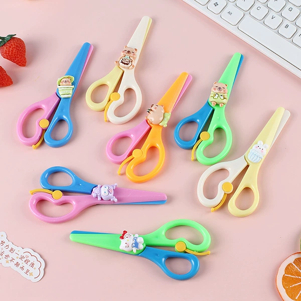 Cartoon plastic scissors