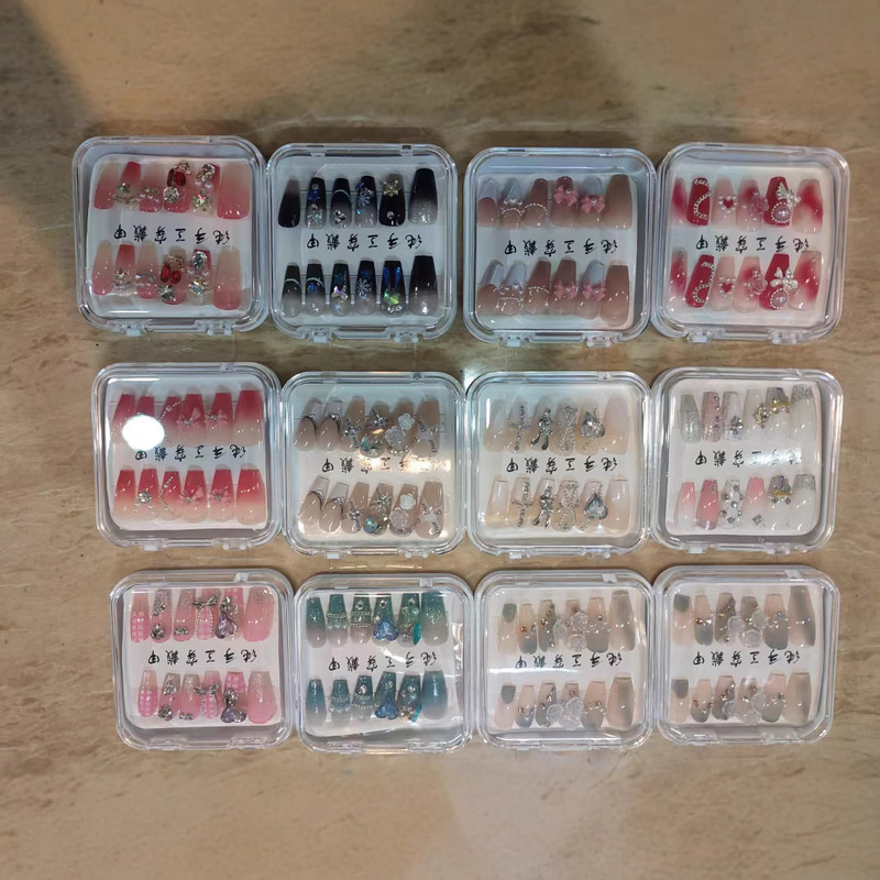 Purely Handmade Wearable Nail Polish 24 Pieces Jelly Glue 24 Nail Polish Pieces Hard Box Purely Handmade Wearable Nail Polish 24 Pieces Jelly Glue 24 Nail Polish Pieces Hard Box