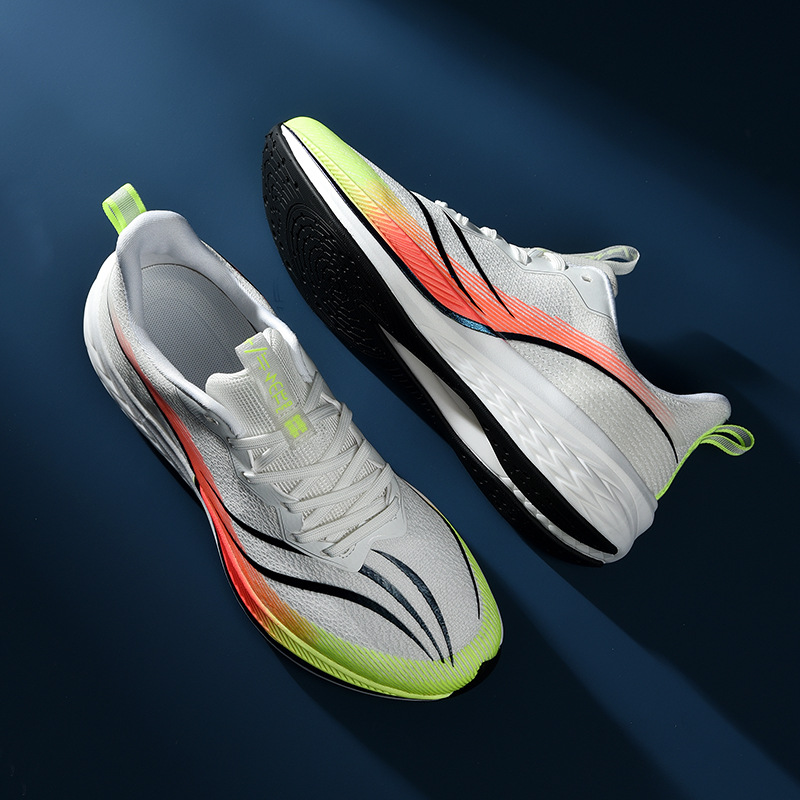 Summer breathable shock-absorbing running sneakers for students