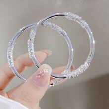 �������\�y���CŮ�]�ڌ��������y�C�ӕr�к��s����ɫ