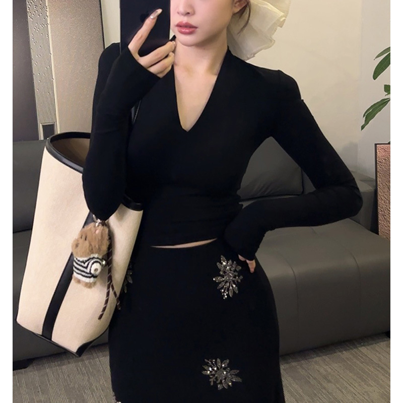 早秋女法式纯欲风套装修身气质上衣烫钻半身裙2025超火穿搭一整套|undefined