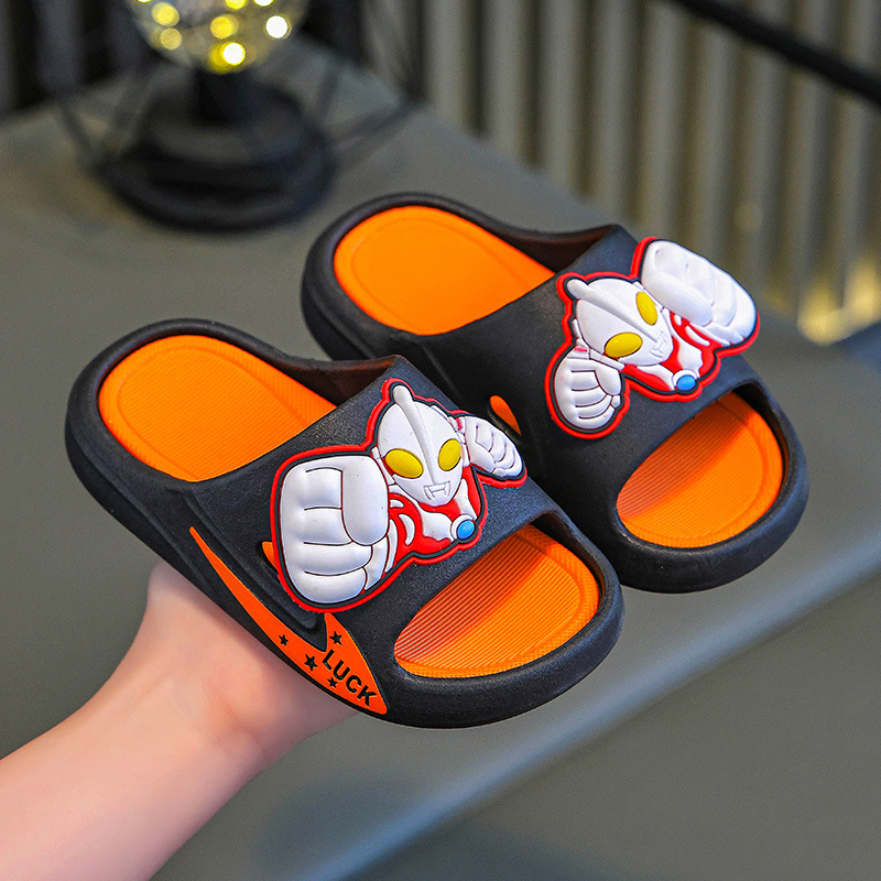 Zapatillas infantiles Ultraman verano para niños baño interior antideslizante para bebés zapatillas frías para el hogar