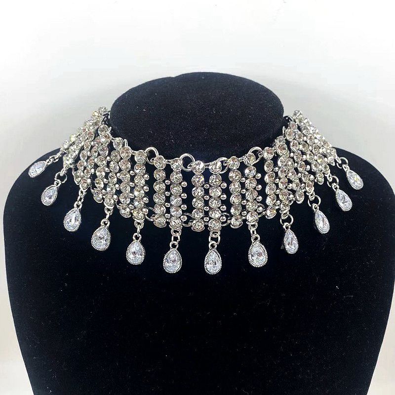 Glamour Brillant Les Gouttelettes D'eau Alliage Placage Incruster Strass Femmes Collier Ras De Cou display picture 4