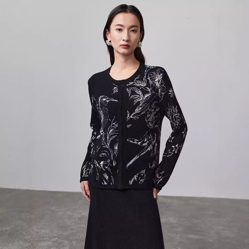 Autumn National Style Color-Blocking Wool Knit Sweater for Women, Round Neck, Artistic Retro Jacquard Cardigan, Fashionable and Versatile