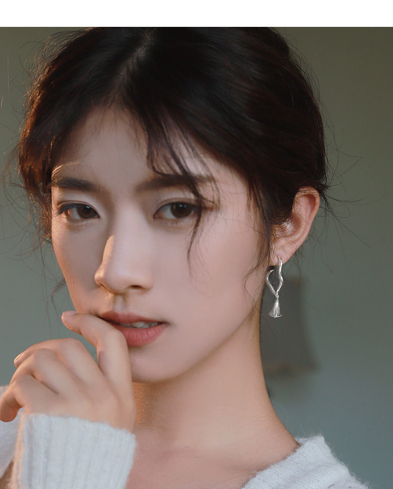 Boucles d'oreilles en argent sterling S, design minimaliste et de niche japonais-coréen, boucles d'oreilles Thousand Bull Flower, femme polyvalente_voghion.com