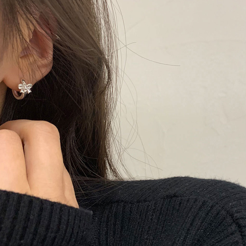 S pure silver bow earrings for women, 2020 new versatile ear buckles, student fairy temperament earrings, popular trend_voghion.com