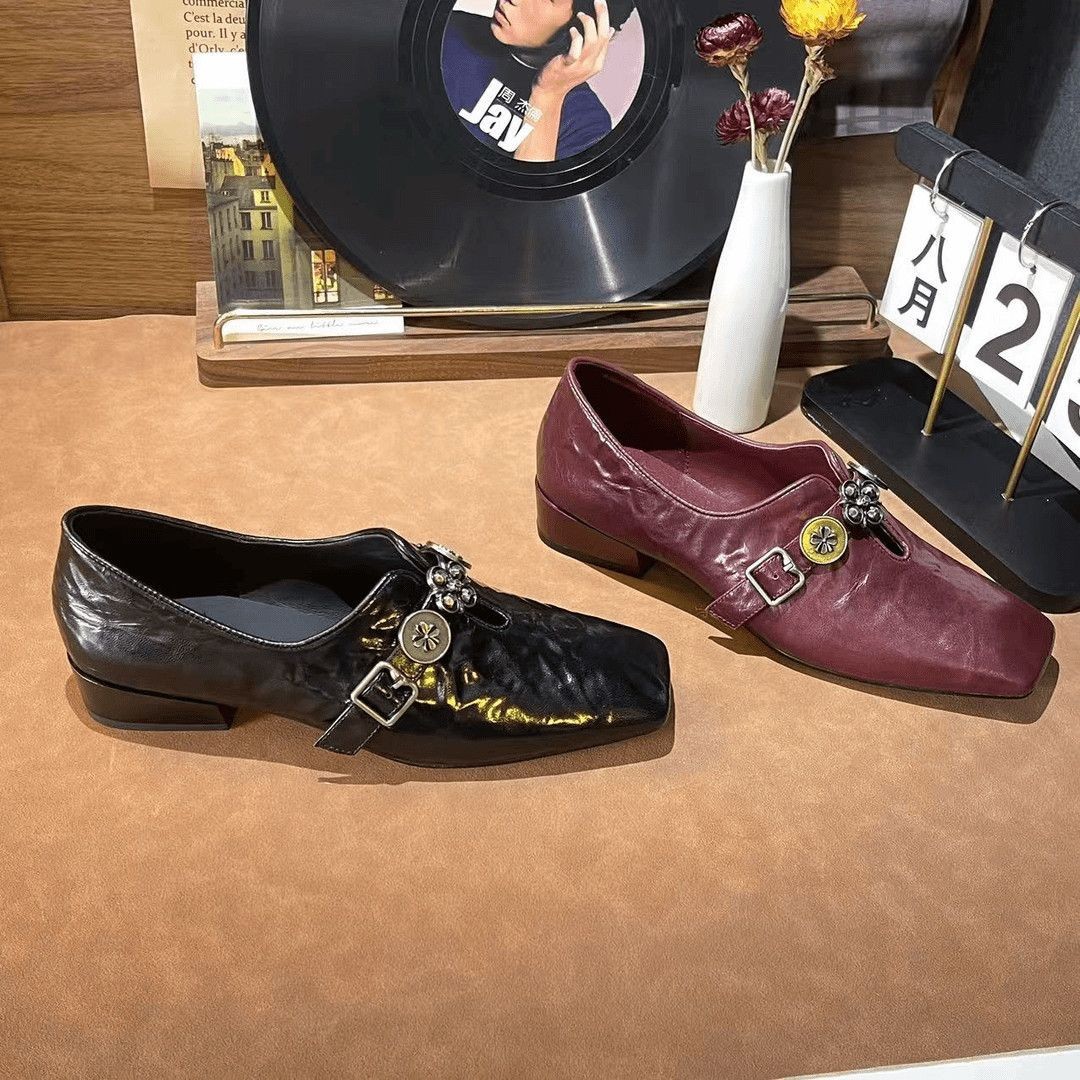 Gentle Style Small Leather Shoes, Shallow Mouth Flats for Women, 2025 Spring Versatile Elegant Low-Heeled French Retro Mary Jane Shoes