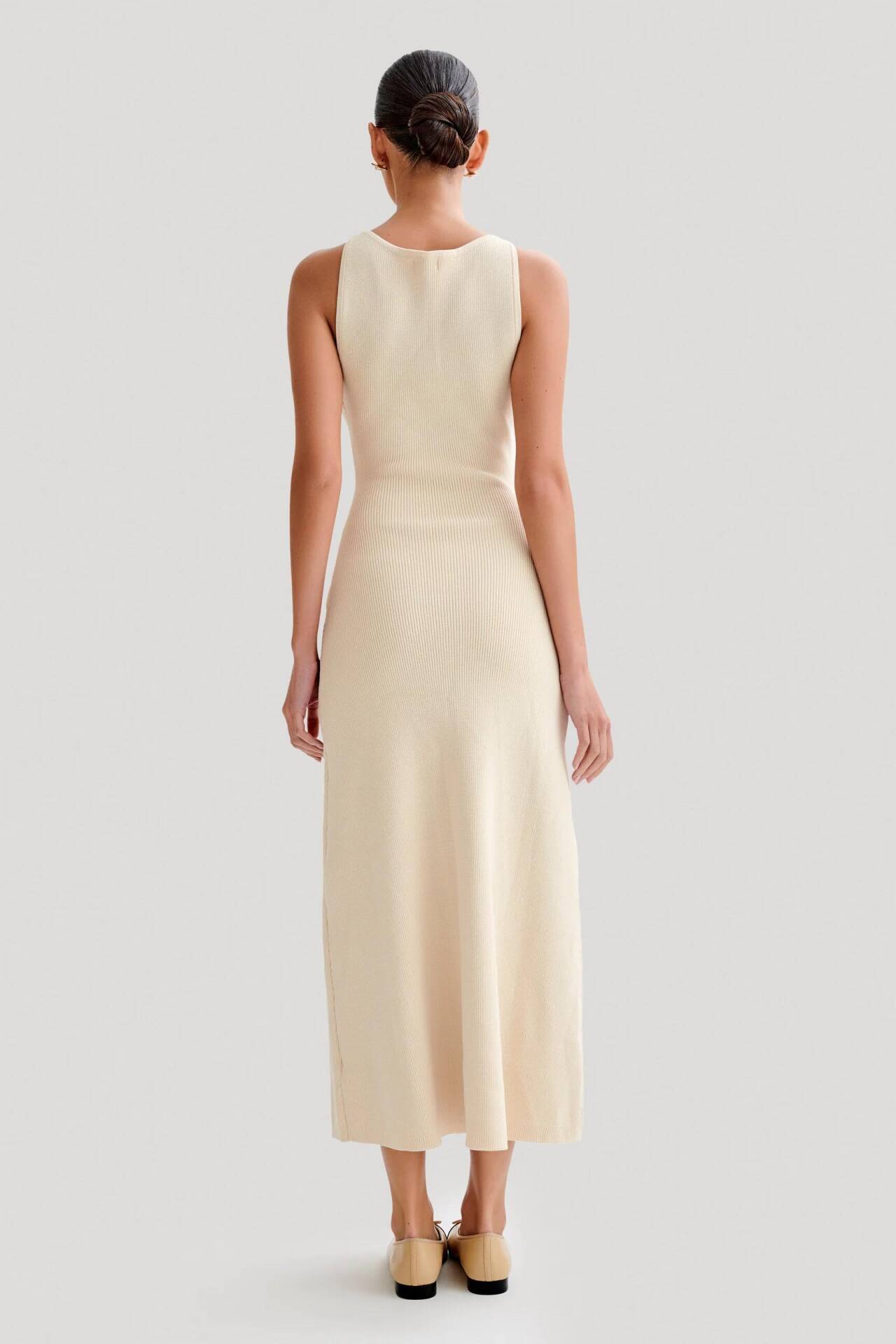 Ärmelloses Schmales Strickkleid Mit Rundhalsausschnitt Damen_voghion.com