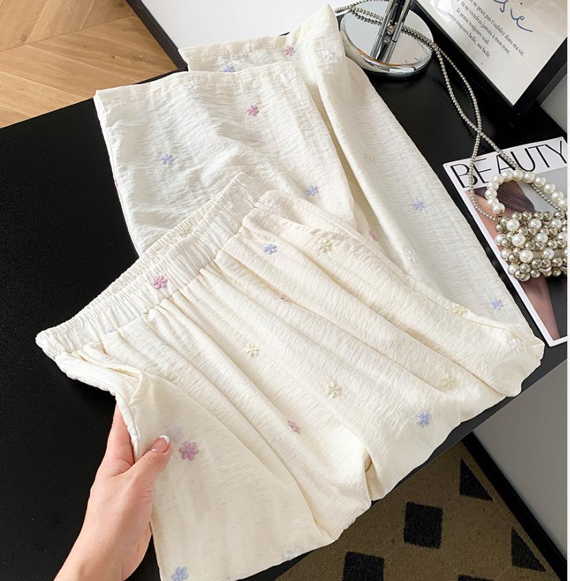 Quần culottes nữ ống rộng chất liệu lụa lanh thêu hoa, dáng suông rộng mùa hè 2026 — màu mơ chi tiết 9