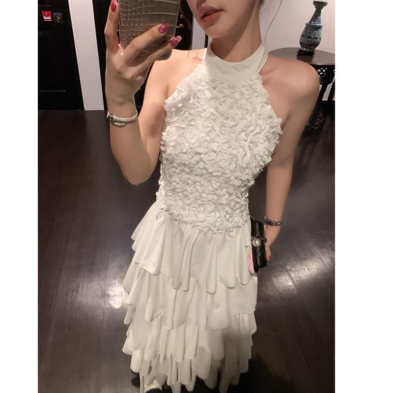 French-Style Gentle'Waltz Ball' Halter Neck Waist-Cinching Backless Princess Multi-Layer Dress Spring/Summer 20256 New Model French-Style Gentle'Waltz Ball' Halter Neck Waist-Cinching Backless Princess Multi-Layer Dress Spring/Summer 20256 New Model