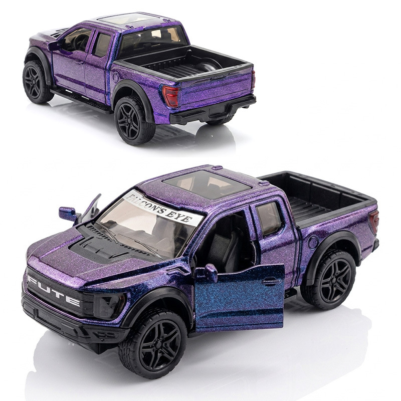 Camioneta azul y morada.