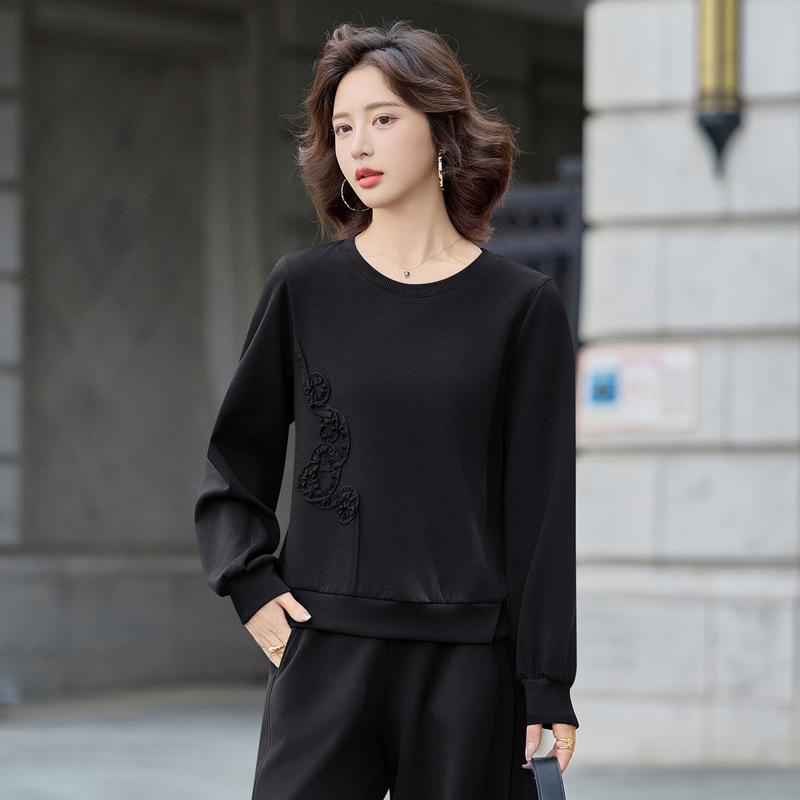 中年妈妈2025秋装运动服套装洋气中老年那女装春秋卫衣休闲上衣|undefined