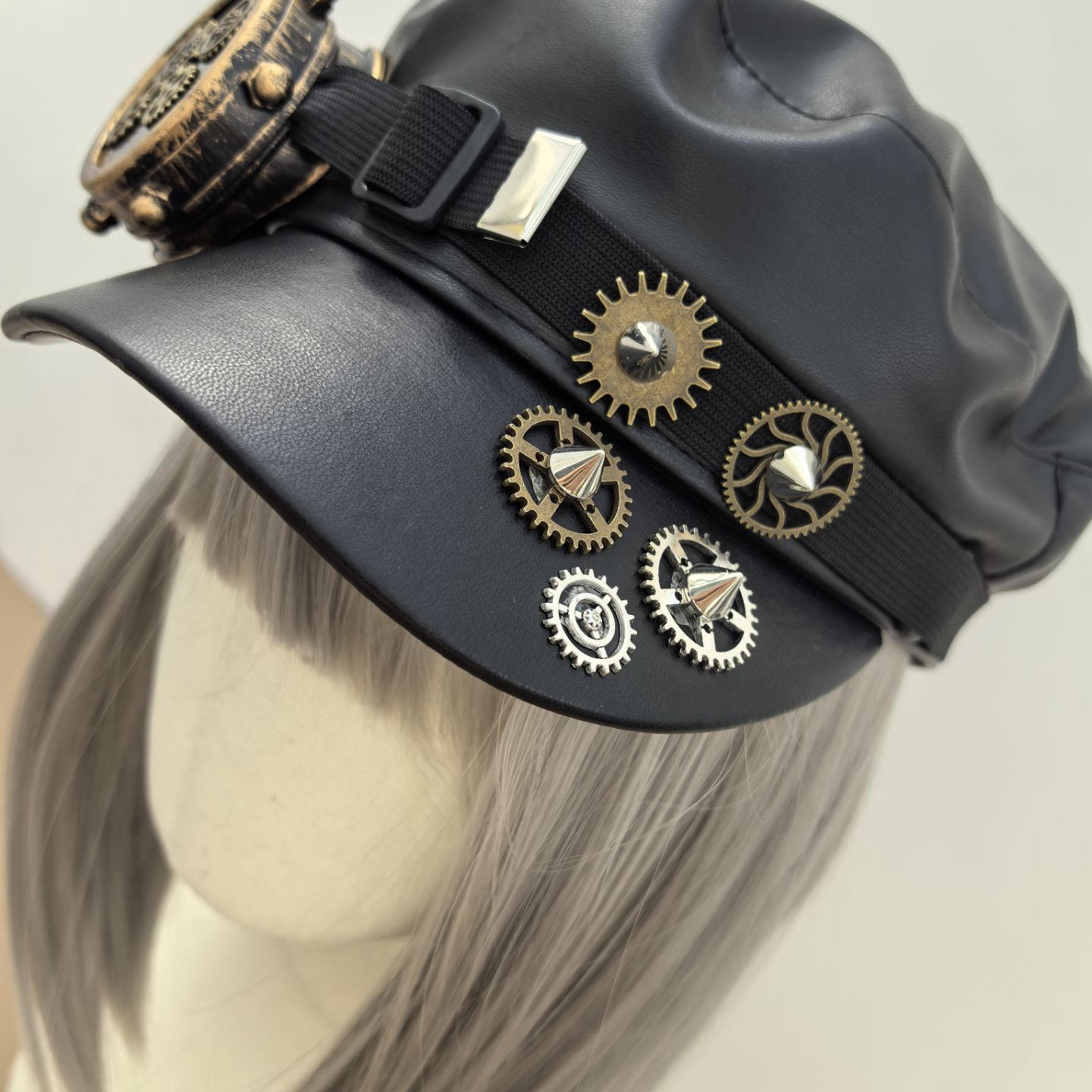 Manual de engranajes gafas de un solo ojo gorra de periódico punk oscuro gótico remachado gorra de lengua de pato 324