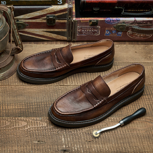 Summer genuine leather loafer men's soft-bottom casual leather shoes men's British style retro moccasin slip-on shoes for men