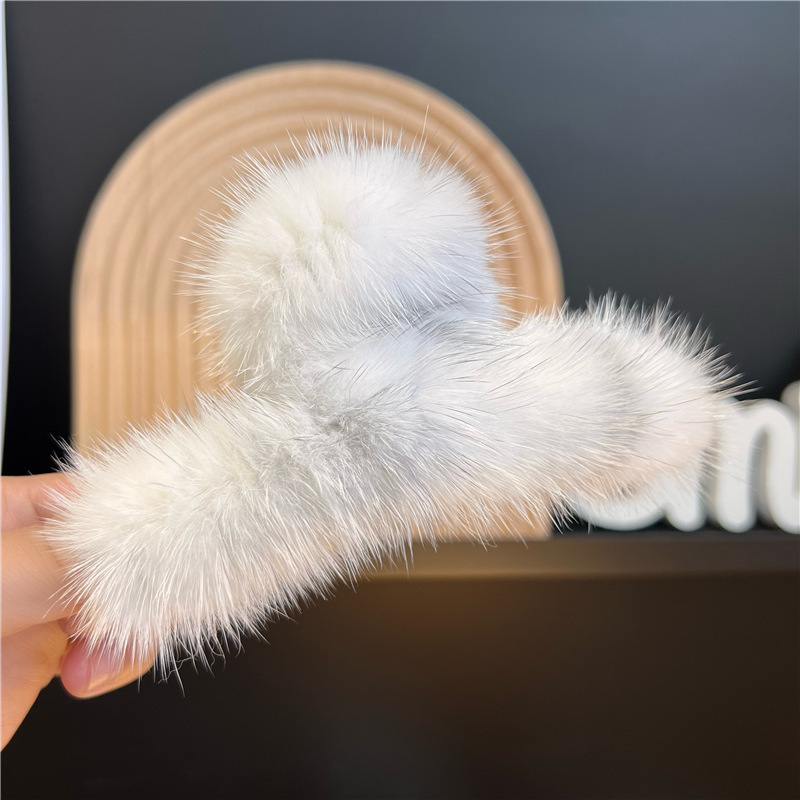 ミンクヘアグリッパー韓国のかわいいぬいぐるみヘアピン気質毛皮グリッパーバックヘッドクリップサメクリップ女性卸売|undefined