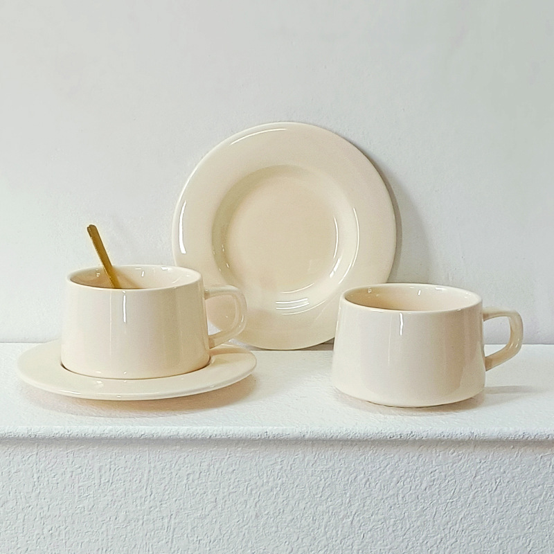 Taza de café estilo crema francesa Té de la tarde exquisito de alto valor Taza de café con leche de oficina Taza de desayuno de cerámica de alta calidad