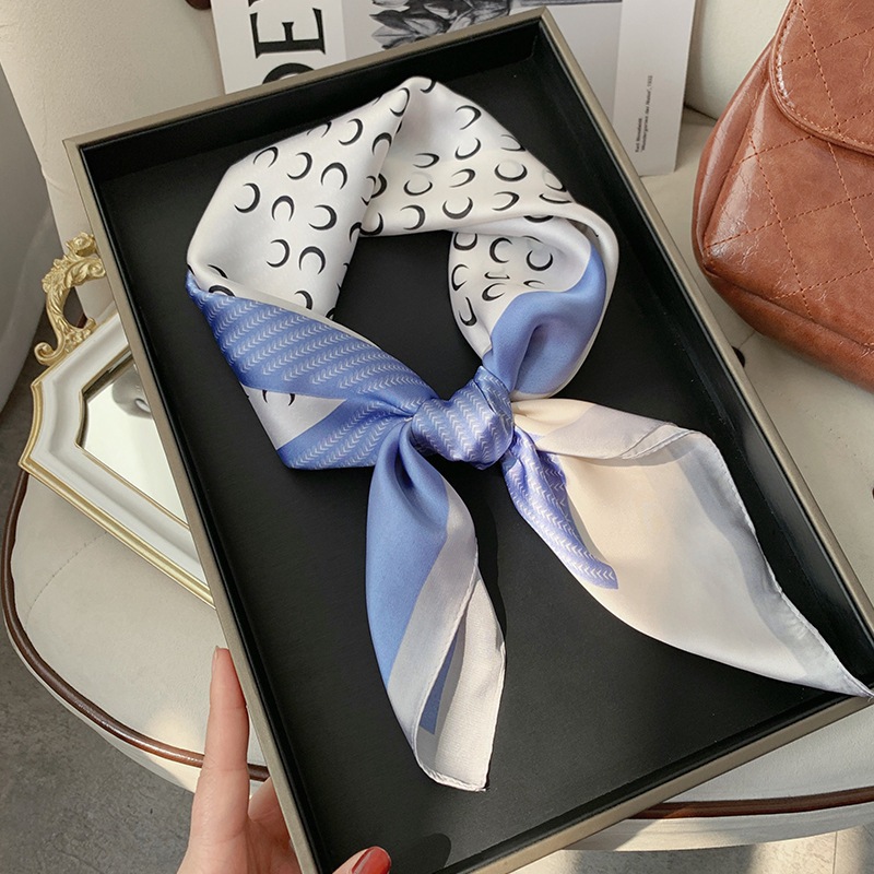 Versión coreana de todo fósforo primavera 2025 nueva moda 70 bufanda pequeña bufanda cuadrada mujer a juego camisa pequeña bufanda bufanda al por mayor