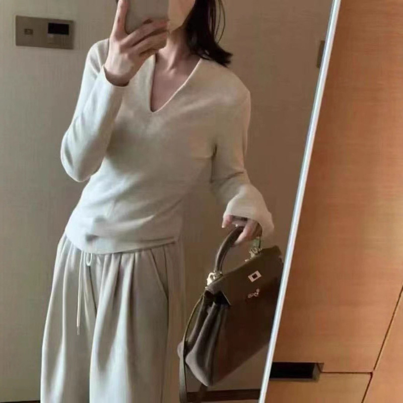 法式V领长袖针织衫女早秋季纯欲气质内搭打底衫修身辣妹显瘦上衣|undefined