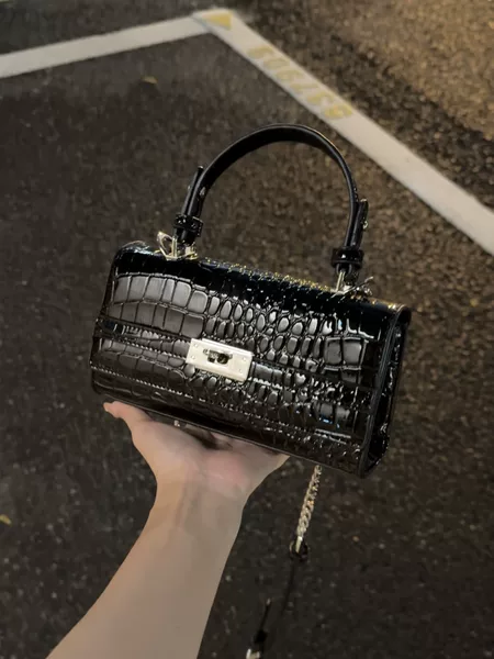 Original Korean-Style Ins Crocodile Pattern Handbag for Women, 2026 New Summer Versatile Fashion Shoulder and Crossbody Bag